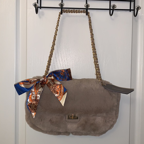 Patterned Twilly - Picture 10 of 17